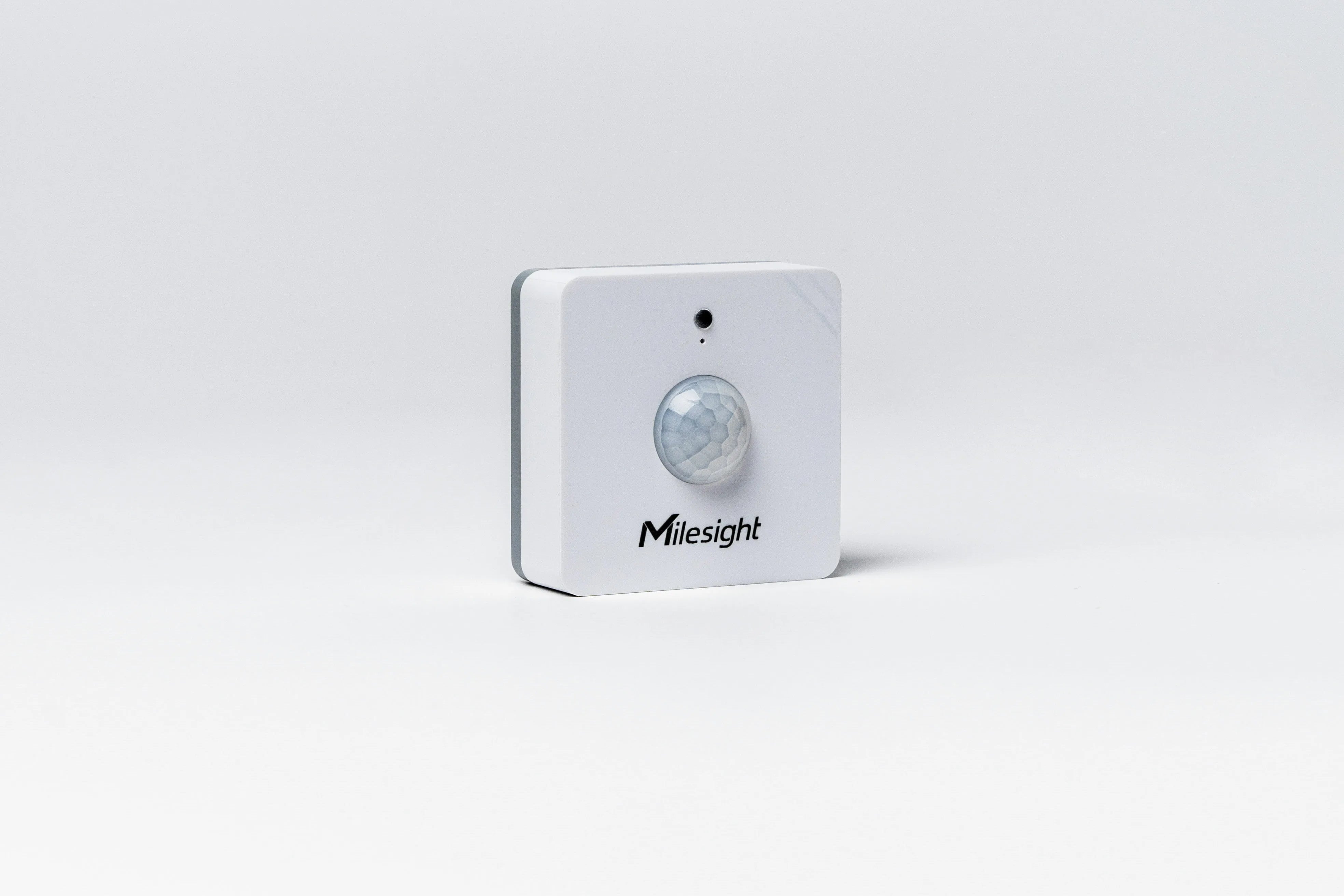 Milesight Prescence, Motion and Light Sensor