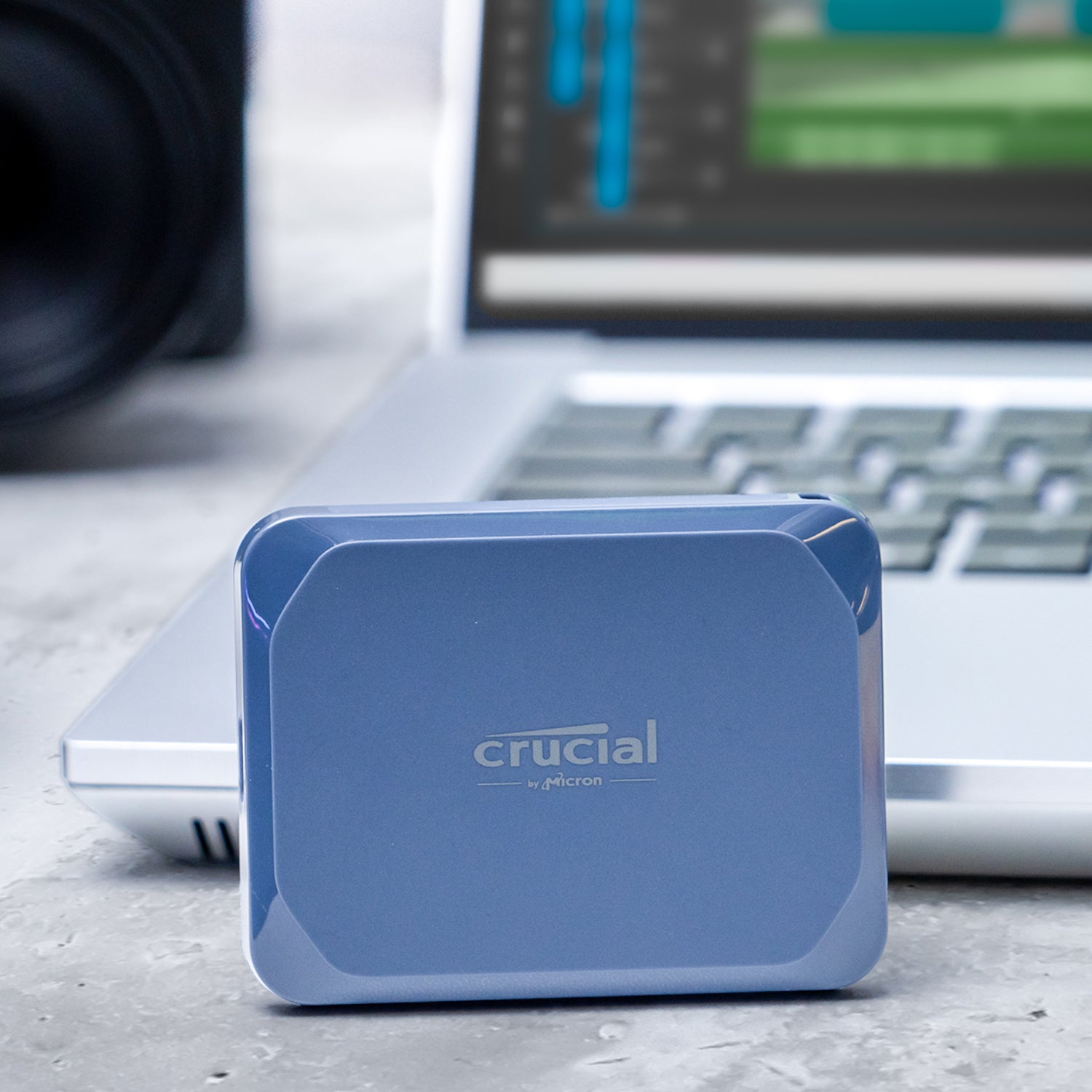 Crucial X10 1TB Type-C Portable SSD – image 2