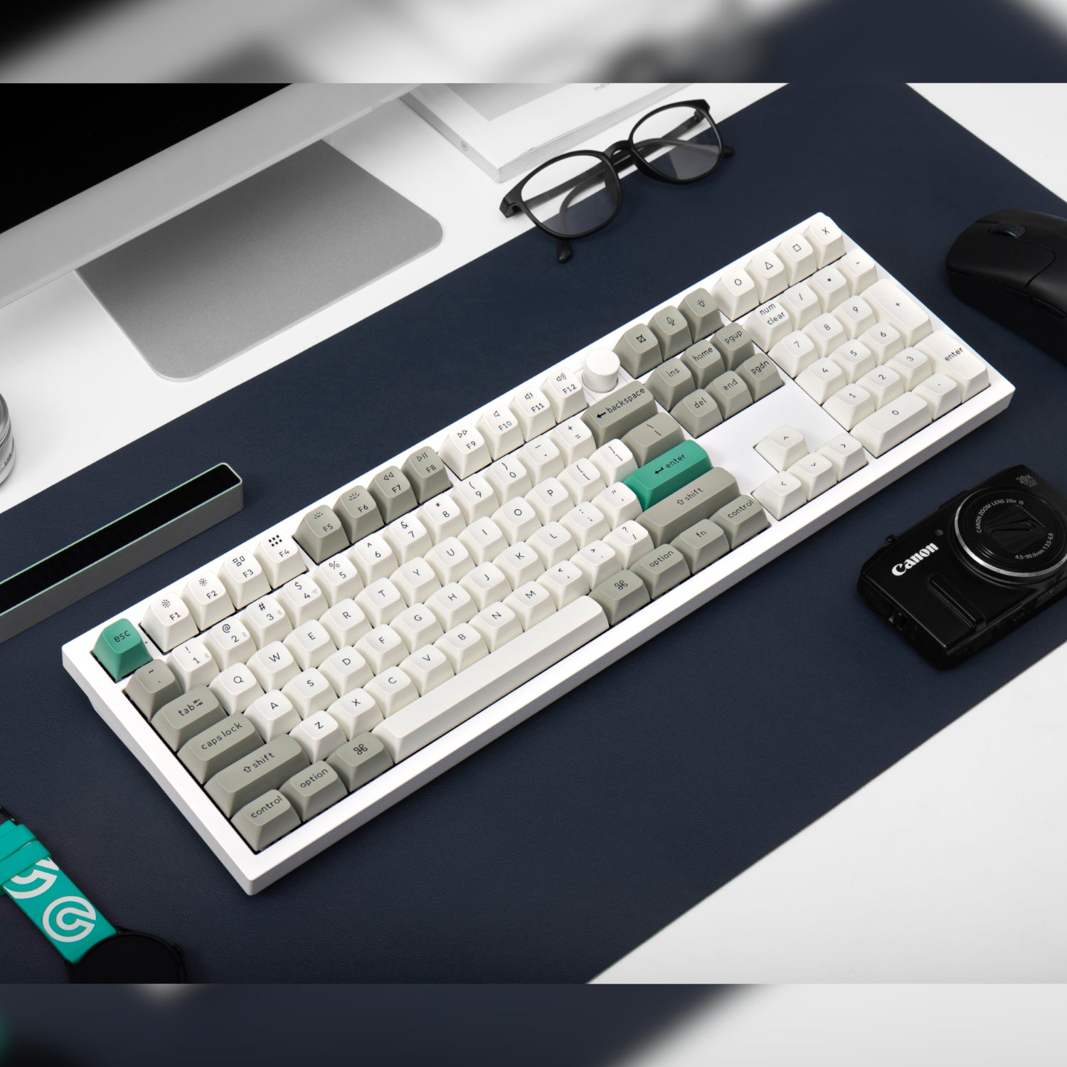 Keychron Q6 Max QMK/VIA Wireless Custom Mechanical Keyboard KSA Gateron Red Jupiter Switches - Shell White – image 5