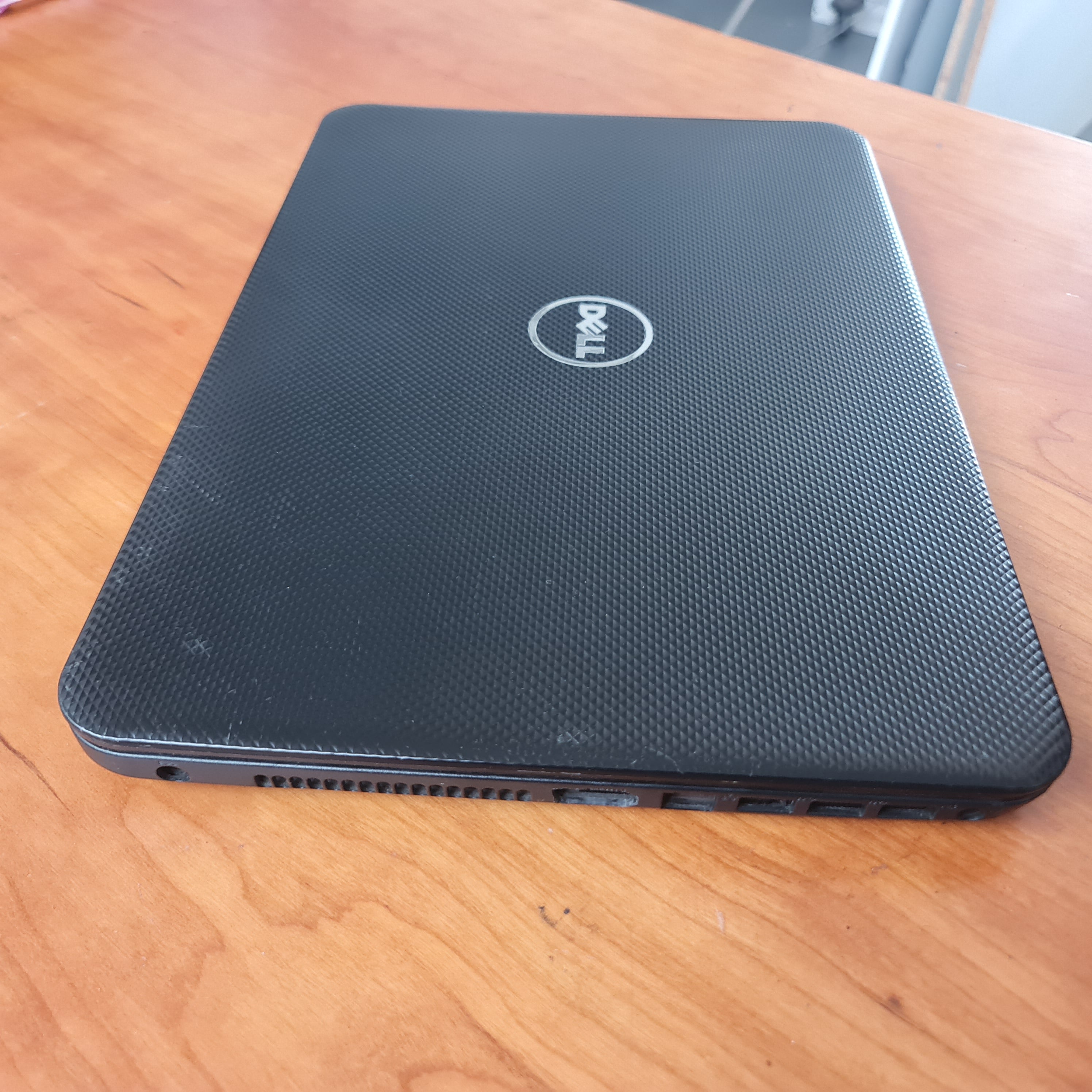 Dell Inspiron 3537 LCD Covers with a Bezel, Display Cable, Wi-Fi Cables, and a Camera - With Hinges Lower Bottom Cover (Used)