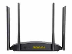 Tenda Dual Band 3000MBPS 4X6dBI 4XGE Router