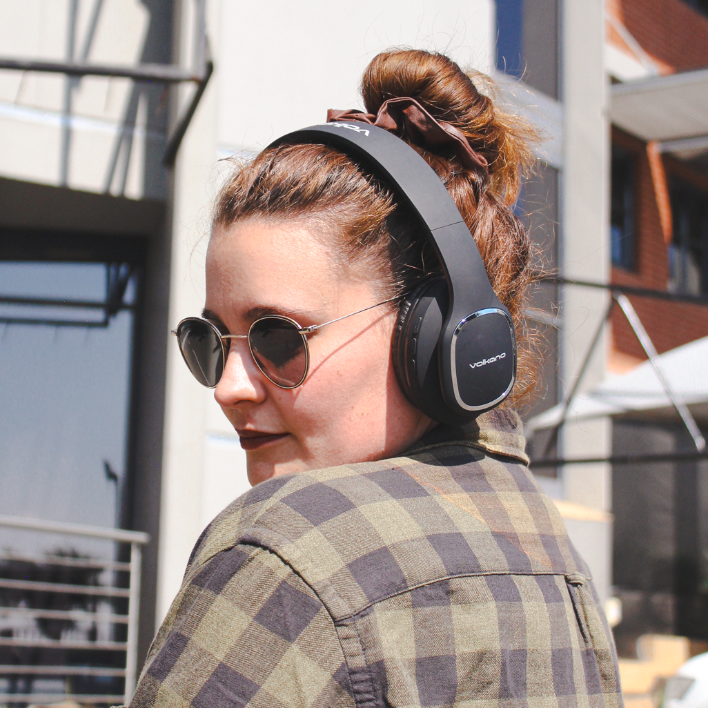 Volkano Phonic Series Bluetooth full size headphones - black