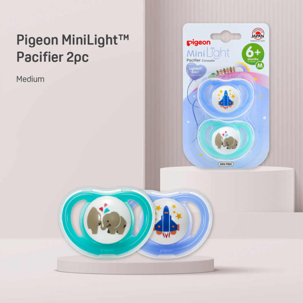 Pigeon - MINILIGHT PACIFIER (2 PC) M DINO B/DAY/ HEDGEHOG