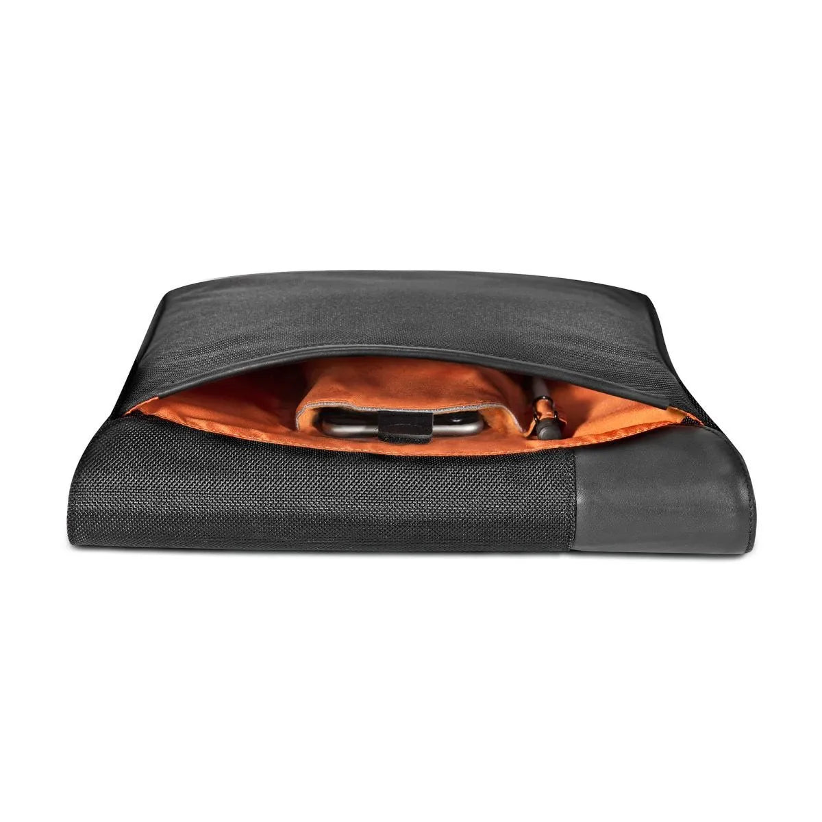 EVERKI VENUE XL MESSENGER | Fits up to 12 inch devices | RFID-safe pocket | Easy access phone pocket | Leather accents - image 2