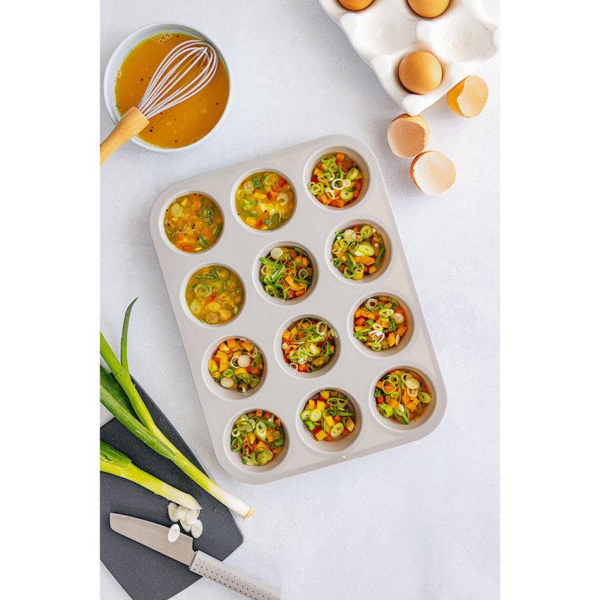 Kitchen Inspire 12 Cup Muffin Pan - image 3