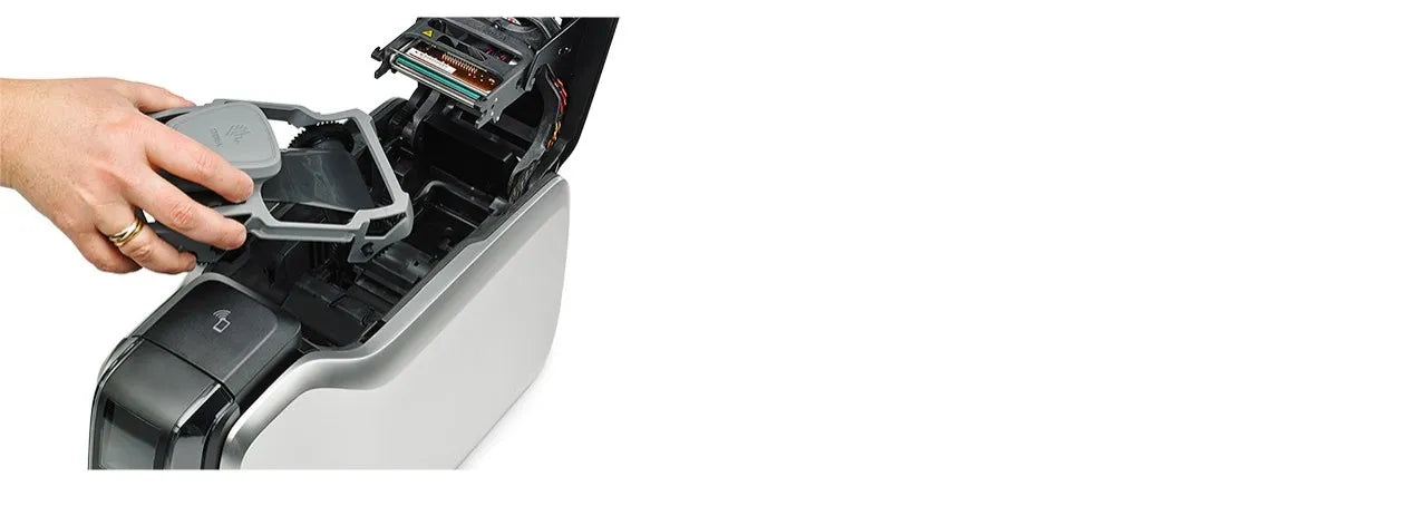 Zebra ZC300; Dual Sided; UK/EU; USB & Ethernet;CardStudio 2.0 (Standard) application; 200 PVC cards;; YMCKO K (200 Images) - image 2