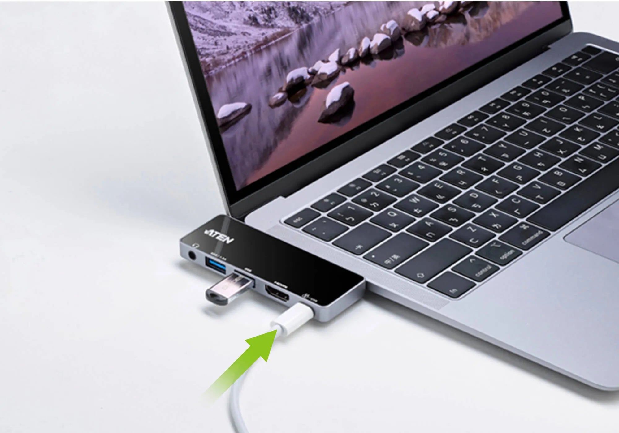 ATEN Dock; USB-C 5-in-1 Travel Dock with Power Pass-Through - 1 x audio port; 2 x USB Type-A ports; 1 x HDMI; 1 x USB-C - image 3