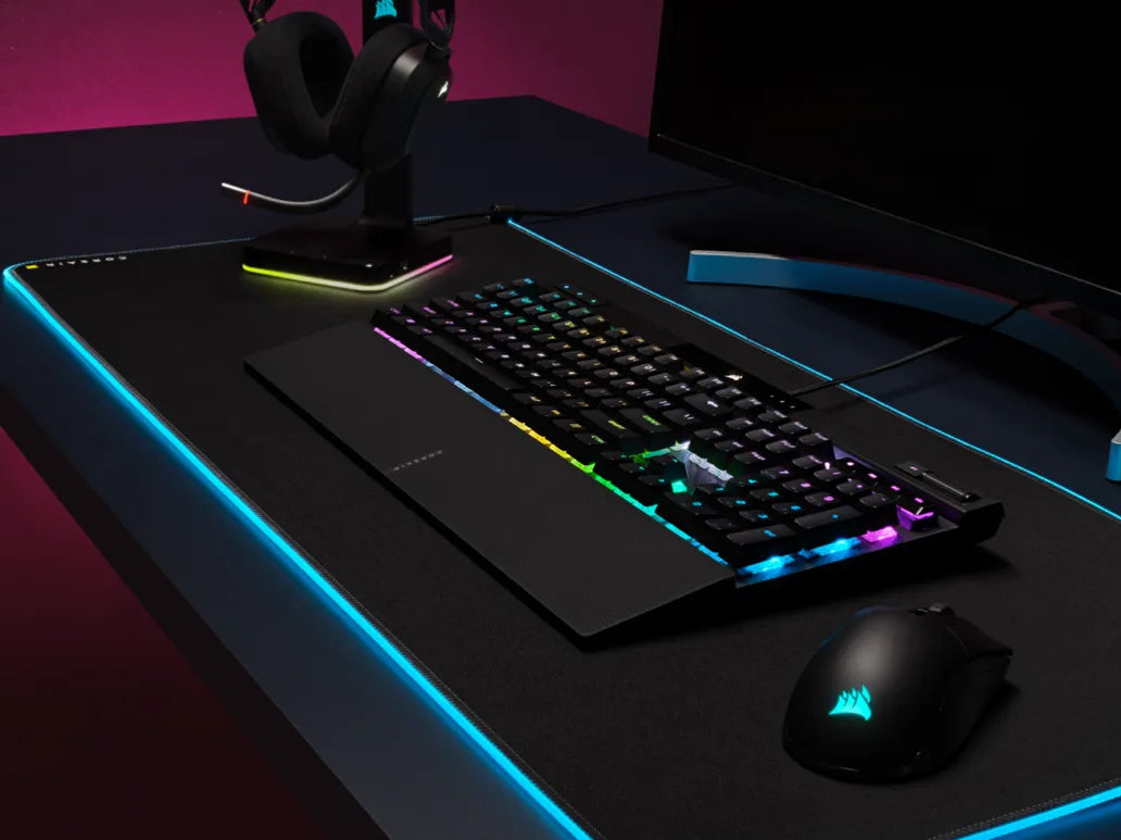 Corsair K70 RGB PRO Mechanical Gaming Keyboard - CHERRY MX SPEED Silver Keyswitches - Black - image 20