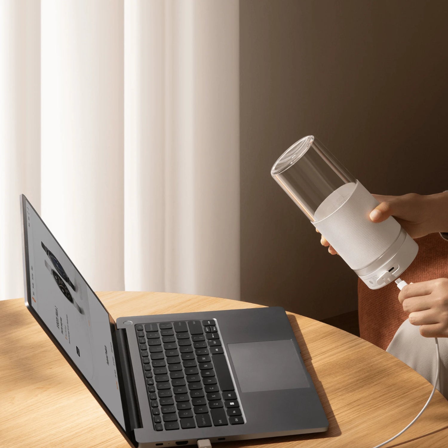 Xiaomi Portable Blender 300ml USB Type-C Rechargeable- White – image 7