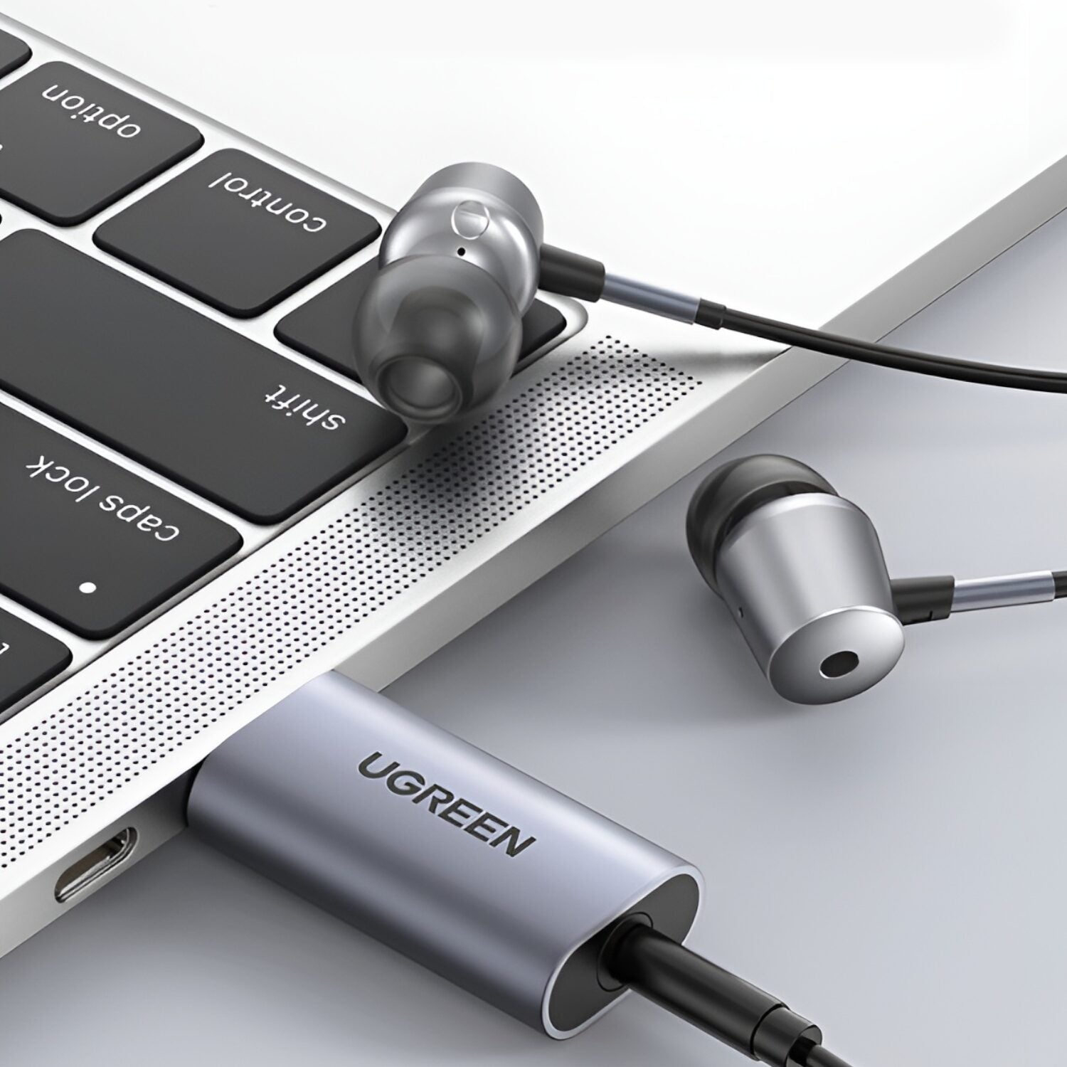 UGREEN CM383-80864 USB-A to 3.5mm Audio Jack External Sound Adapter - Silver – image 3