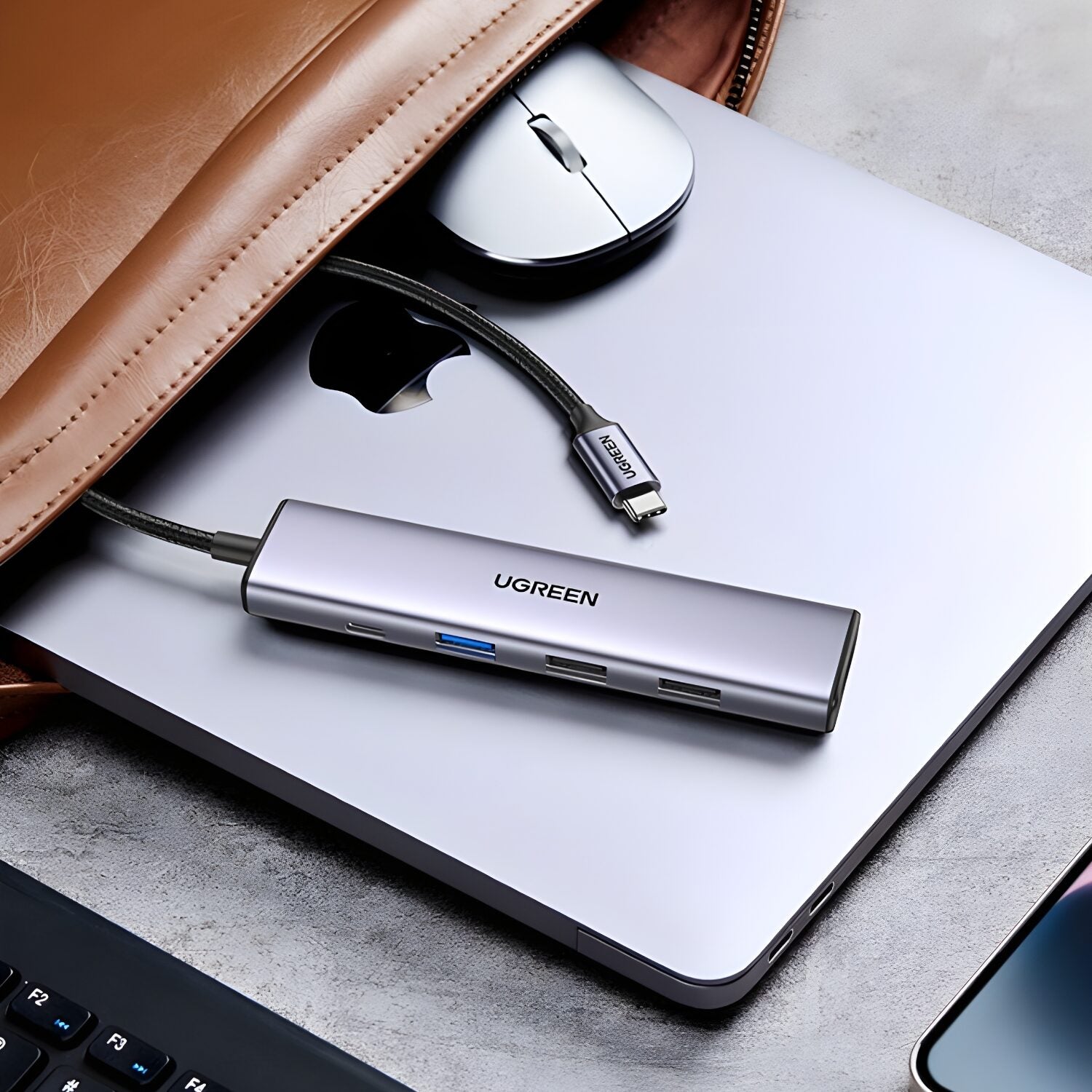 UGREEN Revodok 5-in-1 Type-C Hub | 4K HDMI | Type-C | USB3.0 | USB2.0 – image 5