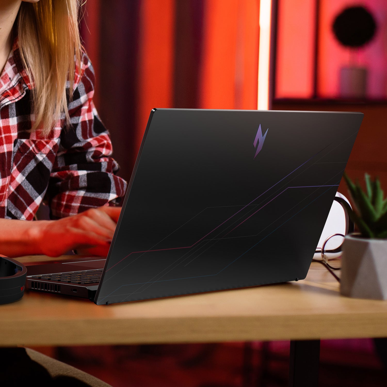 Acer NITRO V 15 Gaming Laptop 15.6" | AMD Ryzen 7 | 16GB | 512GB | RTX 5050 8GB | Windows 11 Home – image 8