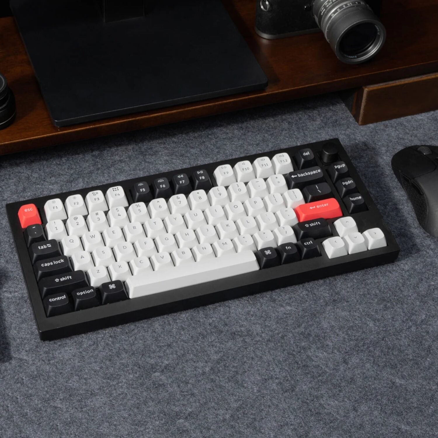 Keychron Q1H-M1 QMK Wireless Custom Keyboard - Black – image 4