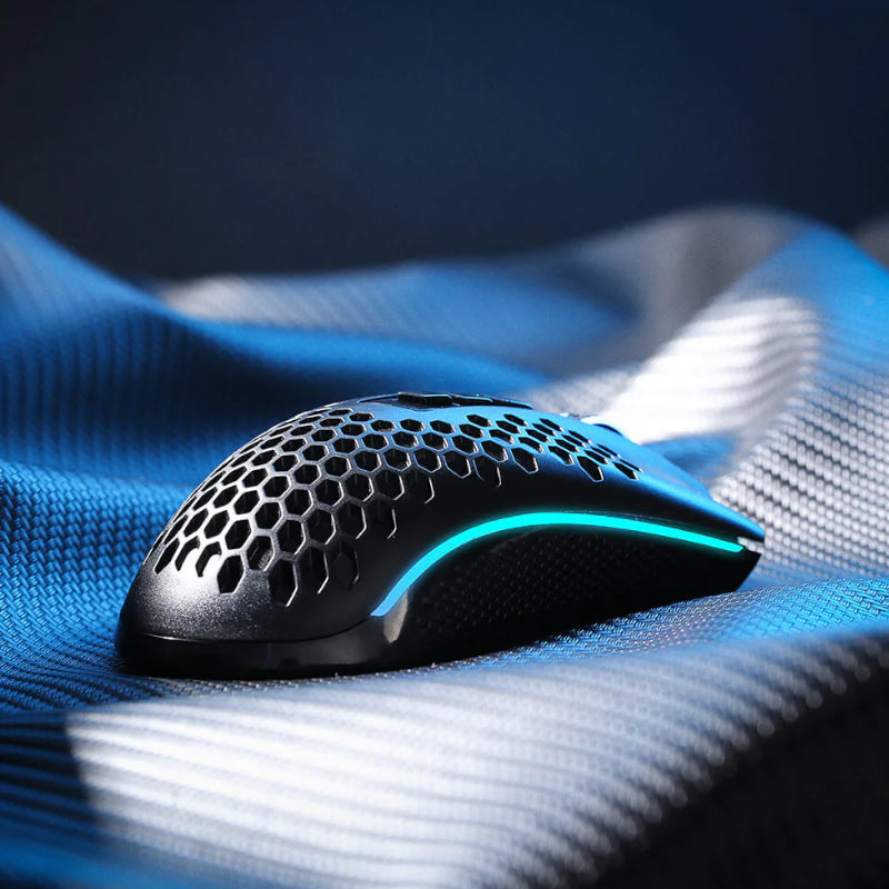 REDRAGON STORM 12400DPI 7 Buttons|Ergonomic Design|P3327 Optical Sensor|Lightweight Body|RGB Backlit gaming Mouse - Black – image 6