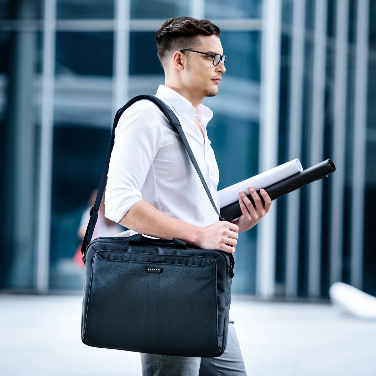 EVERKI LUNAR BRIEFCASE | Fits up to 18.4 inch laptops | Leather handles and accents | Trolley handle pass-through - image 12