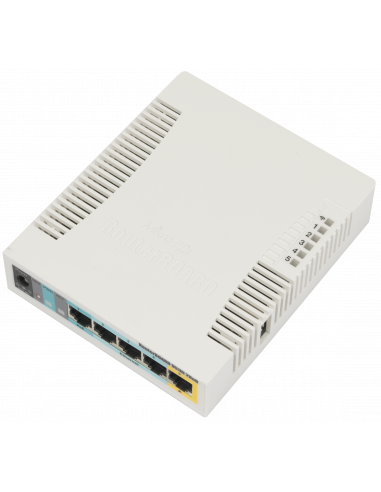 MikroTik RB951Ui-2HnD - 2.4GHz high power desktop Wi-Fi Router