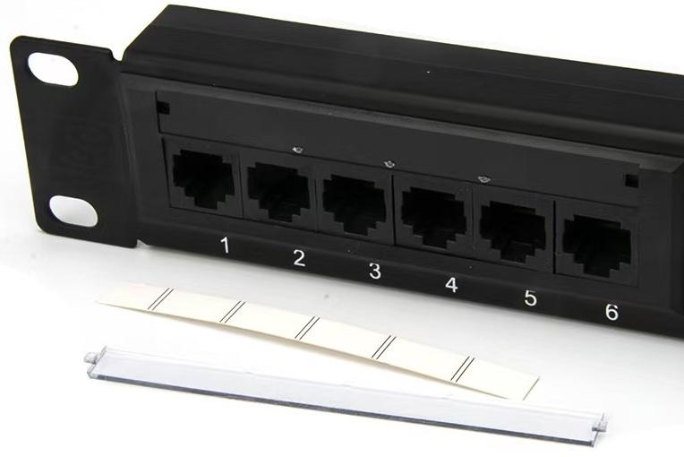 PATCH:CAT6 24 PORT POPULATED