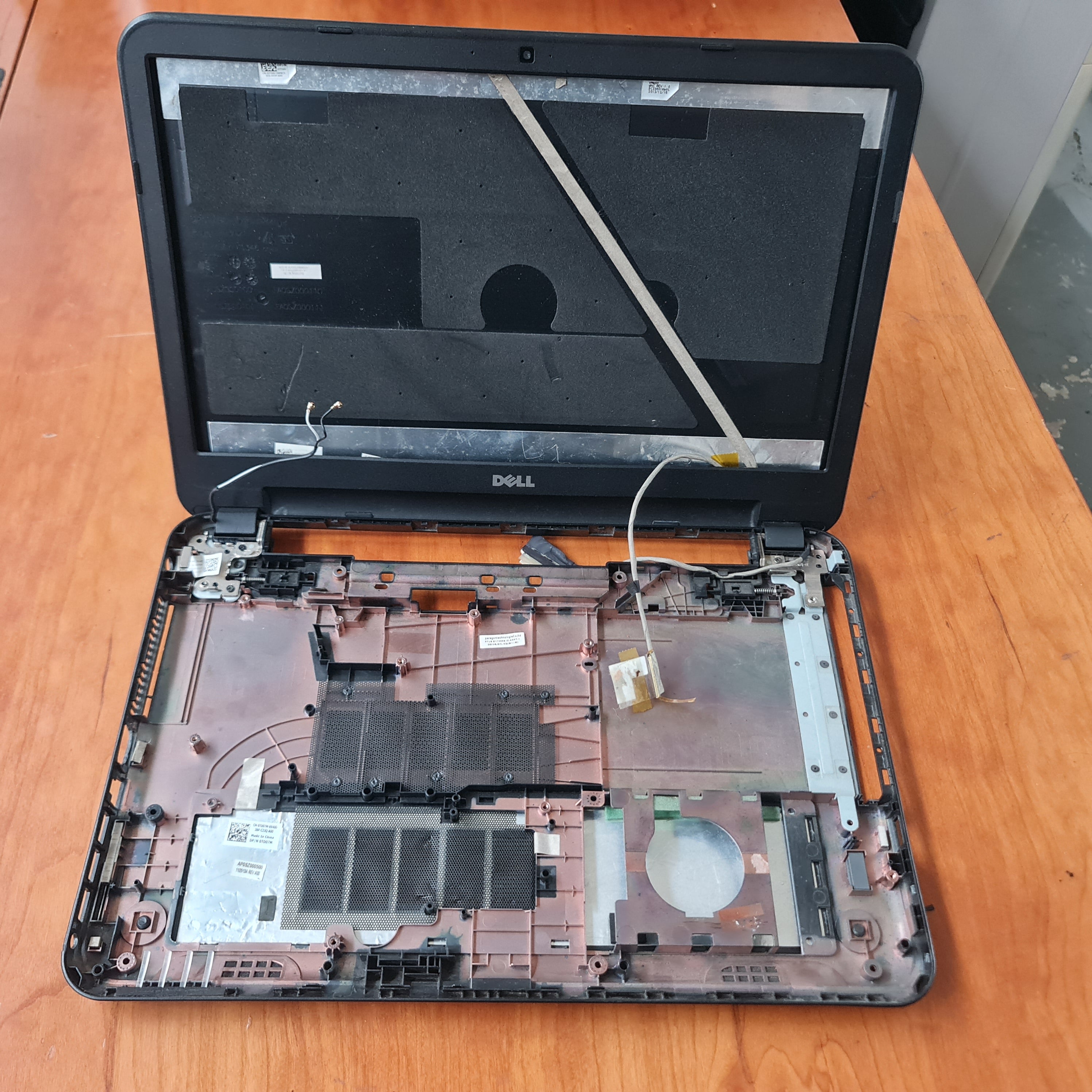 Dell Inspiron 3537  LCD Covers with a Bezel, Display Cable, Wi-Fi Cables, and a Camera - With Hinges Lower Bottom Cover (Used)