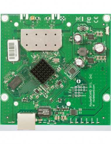 MikroTik RouterBOARD 911 Lite5 with 1 10/100 LAN port, 5.X GHz radio and 1 MMCX connector